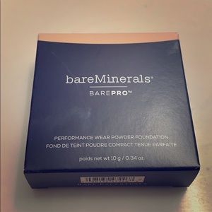 bareMinerals BarePro Foundation in 03 Champagne